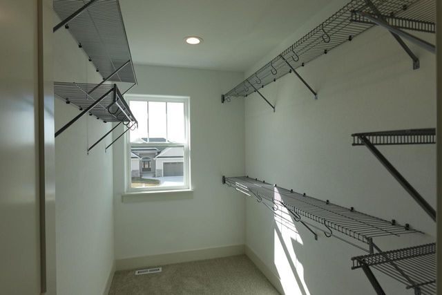 511 Woodside COURT, West Bend, WI 53095