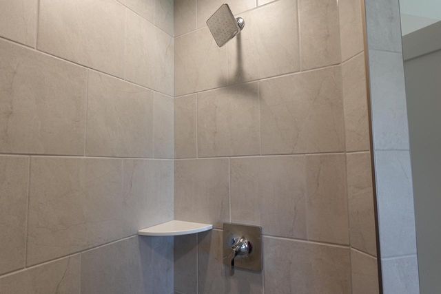 511 Woodside COURT, West Bend, WI 53095