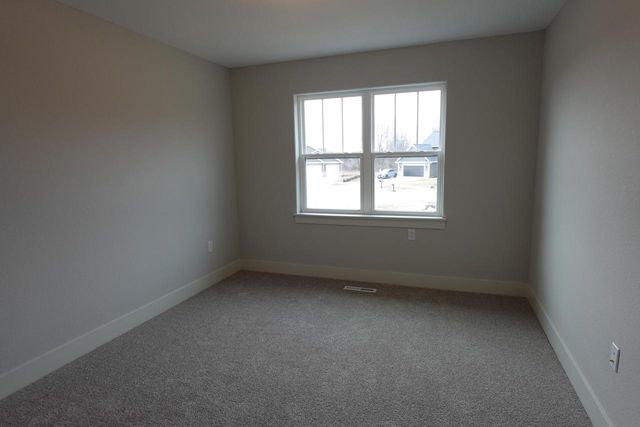 511 Woodside COURT, West Bend, WI 53095