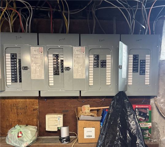 80 Phenix Avenue, Cranston, RI 02920