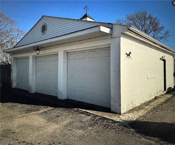 80 Phenix Avenue, Cranston, RI 02920