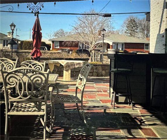 80 Phenix Avenue, Cranston, RI 02920