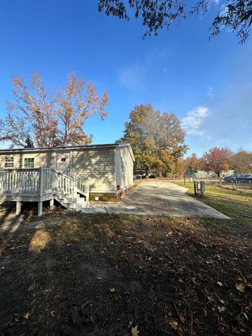 600 Flamingo Road, Sumter, SC 29153