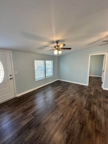 600 Flamingo Road, Sumter, SC 29153