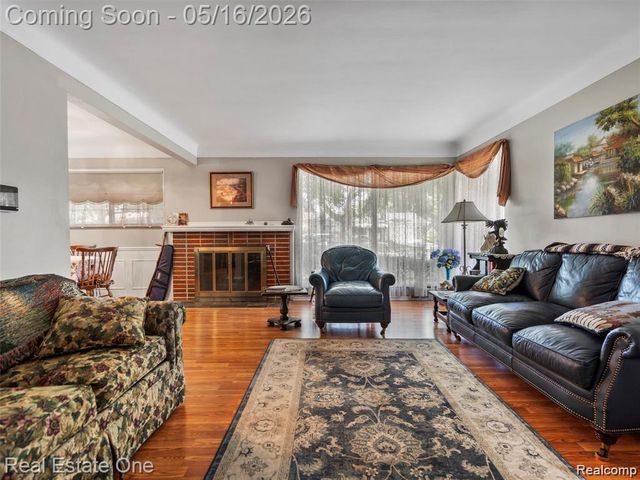 27445 Buckingham Street Street, Livonia, MI 48154