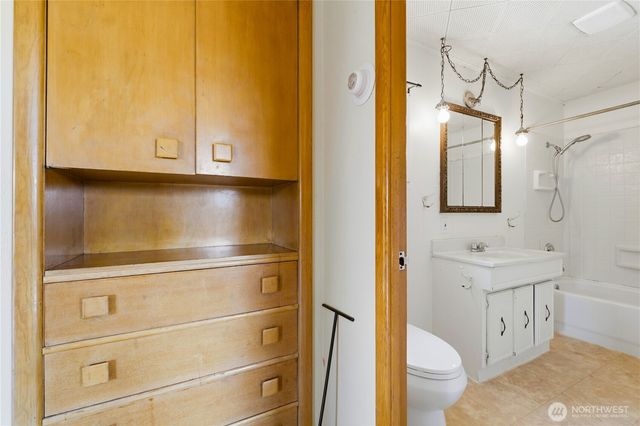 7412 S 8th Street, Tacoma, WA 98465