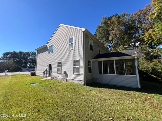 109 Trinity Drive, New Bern, NC 28560