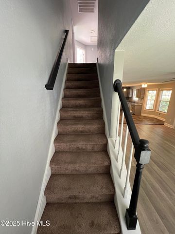 109 Trinity Drive, New Bern, NC 28560