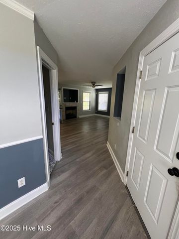 109 Trinity Drive, New Bern, NC 28560