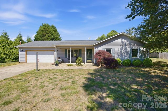 129 Salem Meadow Drive, Statesville, NC 28625