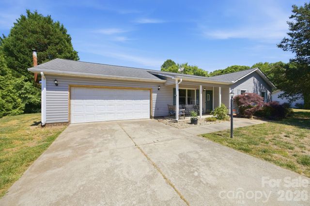 129 Salem Meadow Drive, Statesville, NC 28625