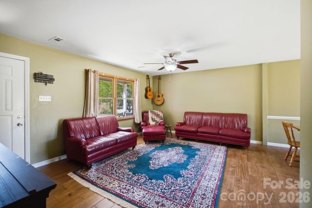129 Salem Meadow Drive, Statesville, NC 28625
