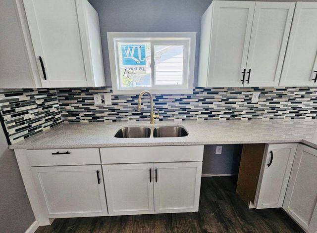 1038 Gibson Place, Gary, IN 46403