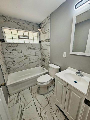 1038 Gibson Place, Gary, IN 46403