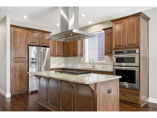 16873 Nw LYNCH Ln, Portland, OR 97229