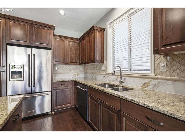 16873 Nw LYNCH Ln, Portland, OR 97229