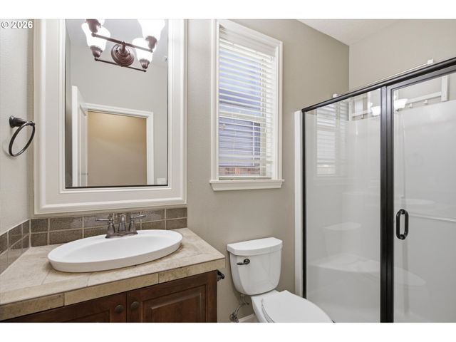 16873 Nw LYNCH Ln, Portland, OR 97229