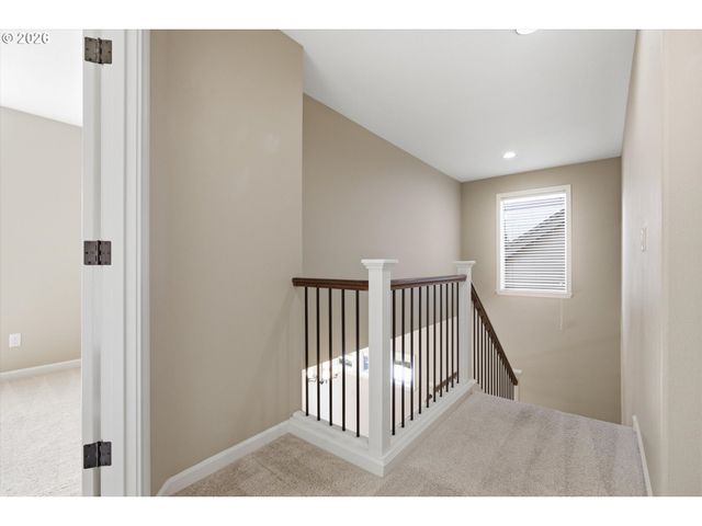 16873 Nw LYNCH Ln, Portland, OR 97229