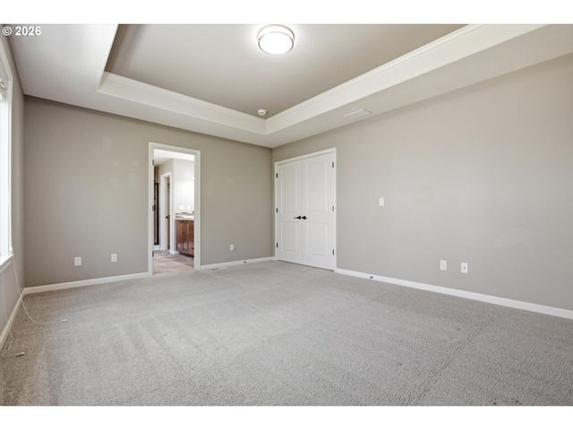 16873 Nw LYNCH Ln, Portland, OR 97229