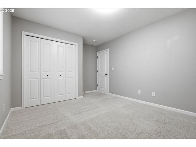 16873 Nw LYNCH Ln, Portland, OR 97229