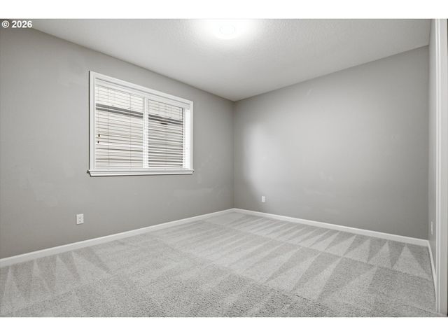 16873 Nw LYNCH Ln, Portland, OR 97229
