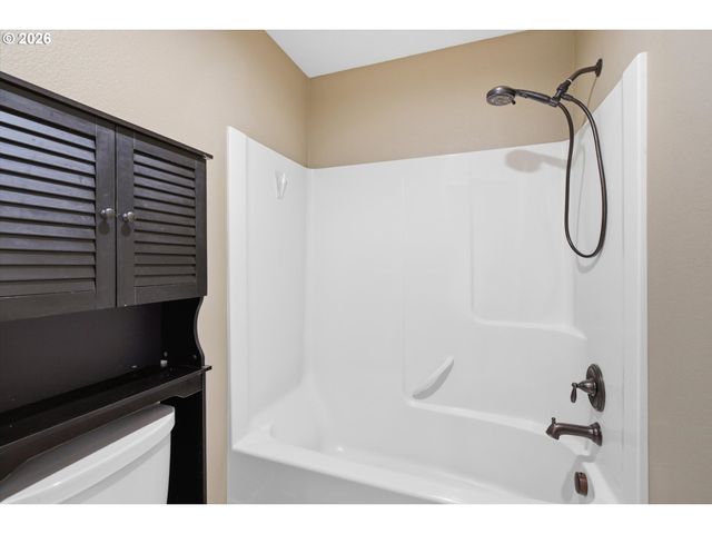 16873 Nw LYNCH Ln, Portland, OR 97229