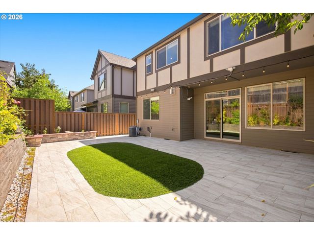 16873 Nw LYNCH Ln, Portland, OR 97229