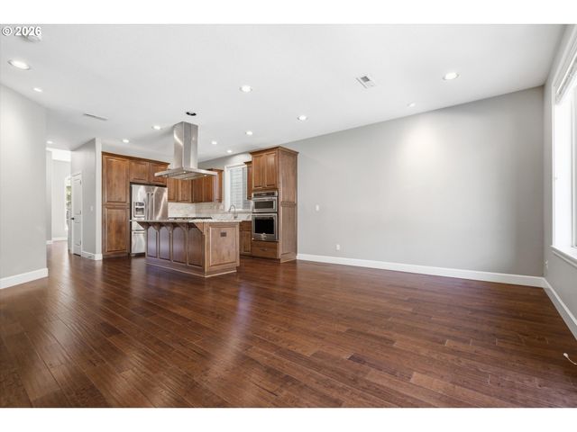 16873 Nw LYNCH Ln, Portland, OR 97229