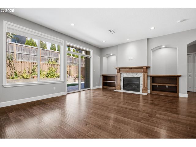 16873 Nw LYNCH Ln, Portland, OR 97229