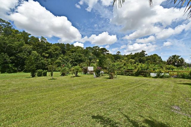 1390 E AIRPORT BOULEVARD, Sanford, FL 32773