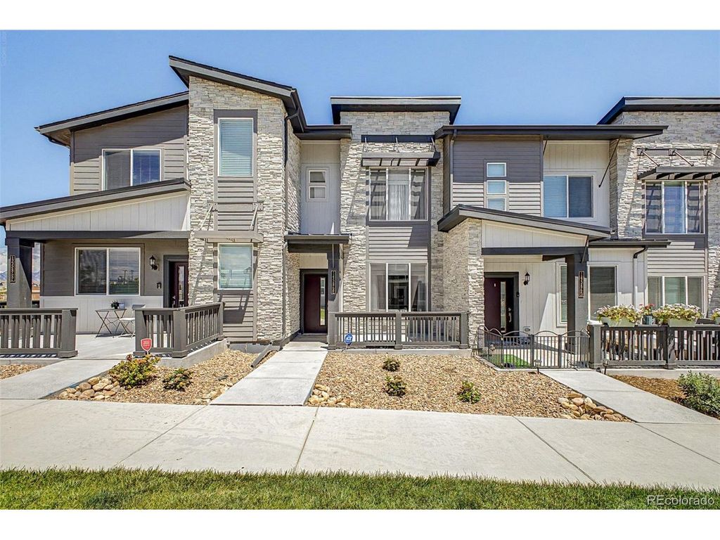 14586 W 91st Ave E, Arvada, CO 80005