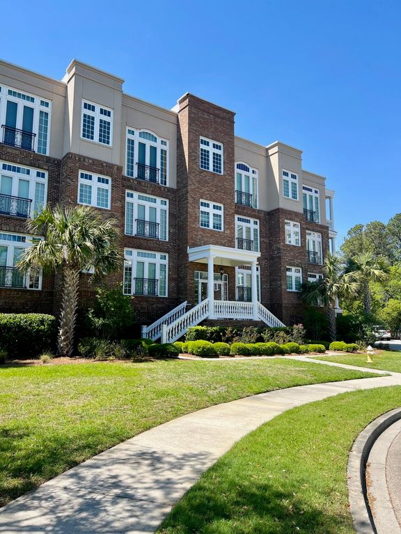 144 Fairbanks Oak Alley 4a, Daniel Island, SC 29492