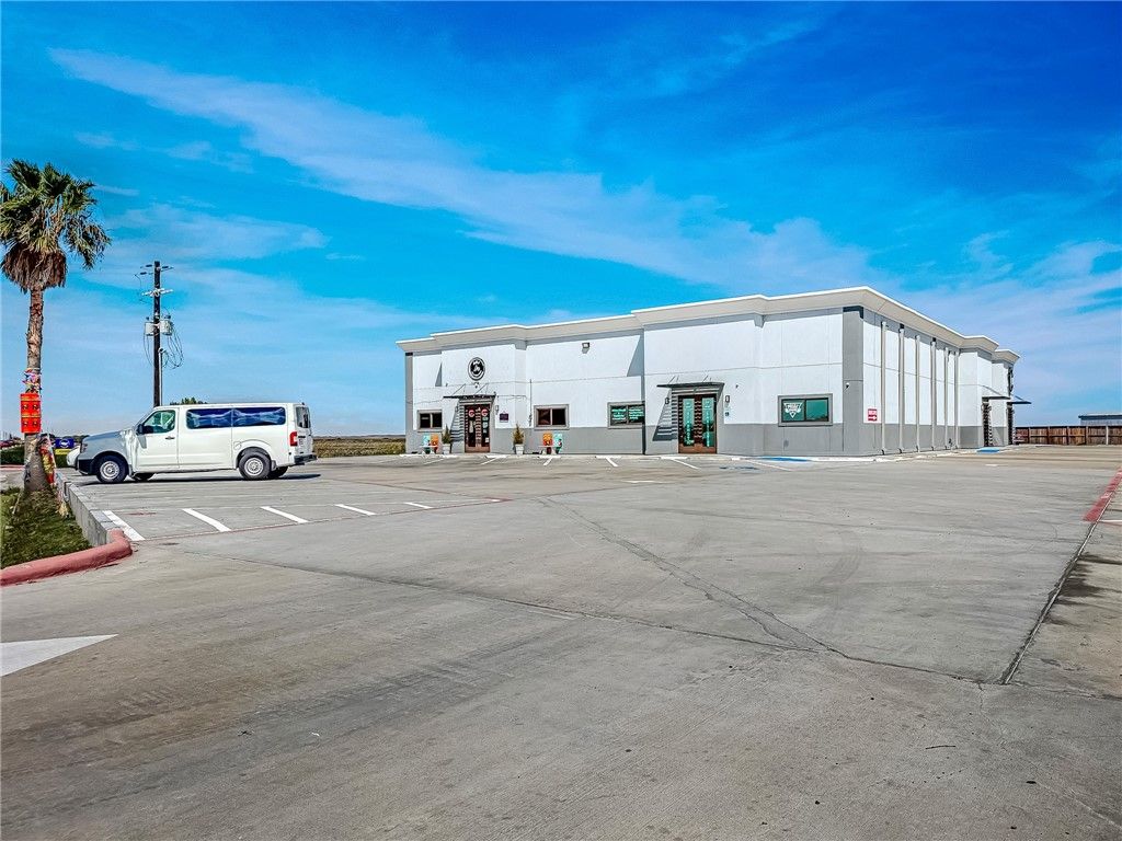 2510 London Pirate 33 B, Corpus Christi, TX 78415 — photo 2