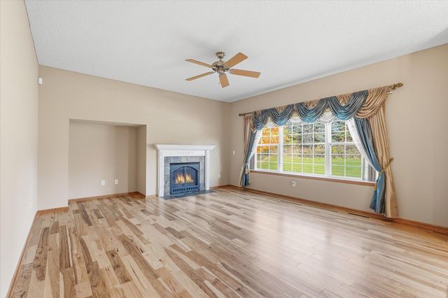 6449 Hedgecroft Avenue S, Cottage Grove, MN 55016