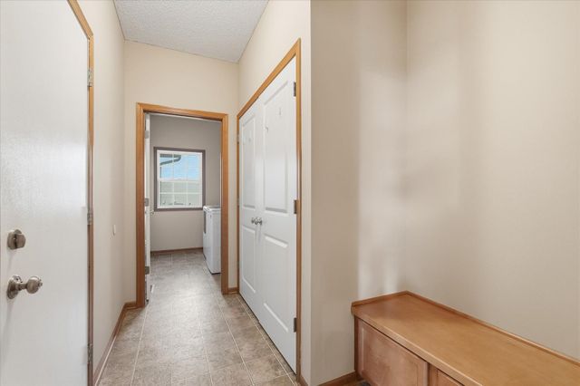 6449 Hedgecroft Avenue S, Cottage Grove, MN 55016