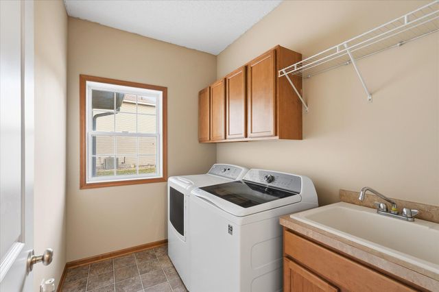 6449 Hedgecroft Avenue S, Cottage Grove, MN 55016