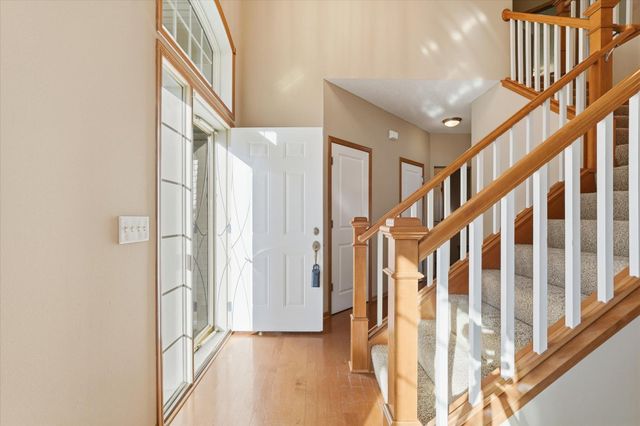 6449 Hedgecroft Avenue S, Cottage Grove, MN 55016