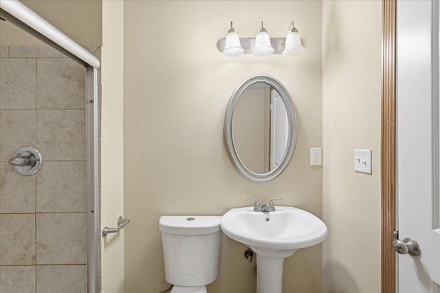 6449 Hedgecroft Avenue S, Cottage Grove, MN 55016