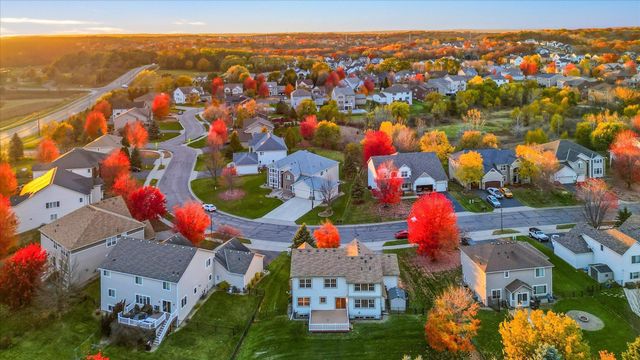 6449 Hedgecroft Avenue S, Cottage Grove, MN 55016