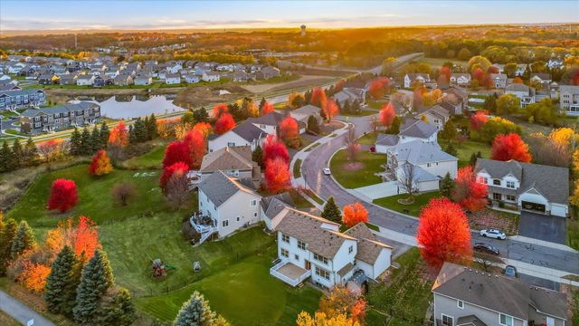 6449 Hedgecroft Avenue S, Cottage Grove, MN 55016