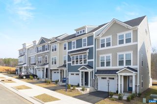 3046 FARROW CIR, Charlottesville, VA 22901