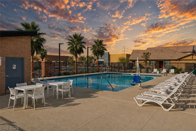 7915 Aurora Sky Street 2, North Las Vegas, NV 89084