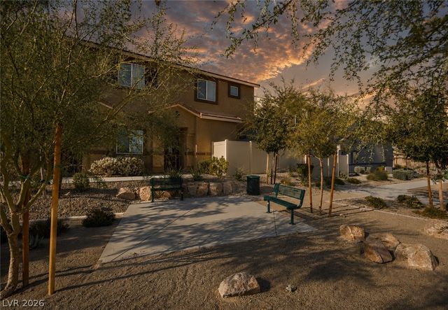 7915 Aurora Sky Street 2, North Las Vegas, NV 89084