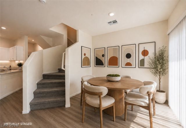 7915 Aurora Sky Street 2, North Las Vegas, NV 89084