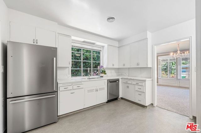 951 Masselin Avenue, Los Angeles, CA 90036
