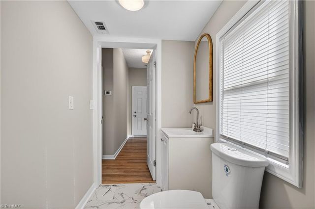 811 Vail Avenue, High Point, NC 27260
