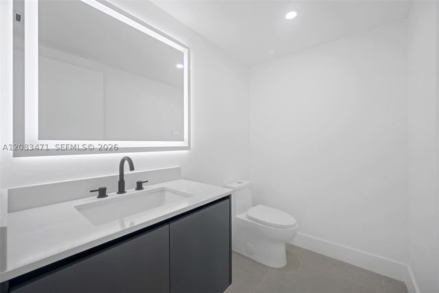 20281 E Country Club Dr 1008, Aventura, FL 33180