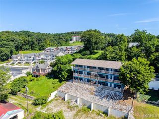 211 W Clinton Street, Grafton, IL 62037
