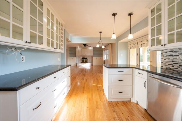32 SADDLEBROOK DRIVE, Hempfield Twp, PA 15601