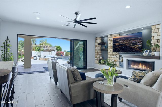 2744 E Mead Place, Chandler, AZ 85249